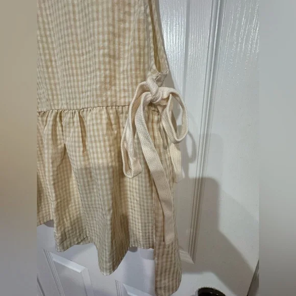 Piper and Scoot Novesta Side Ruffle Blouse - Picture 3 of 6